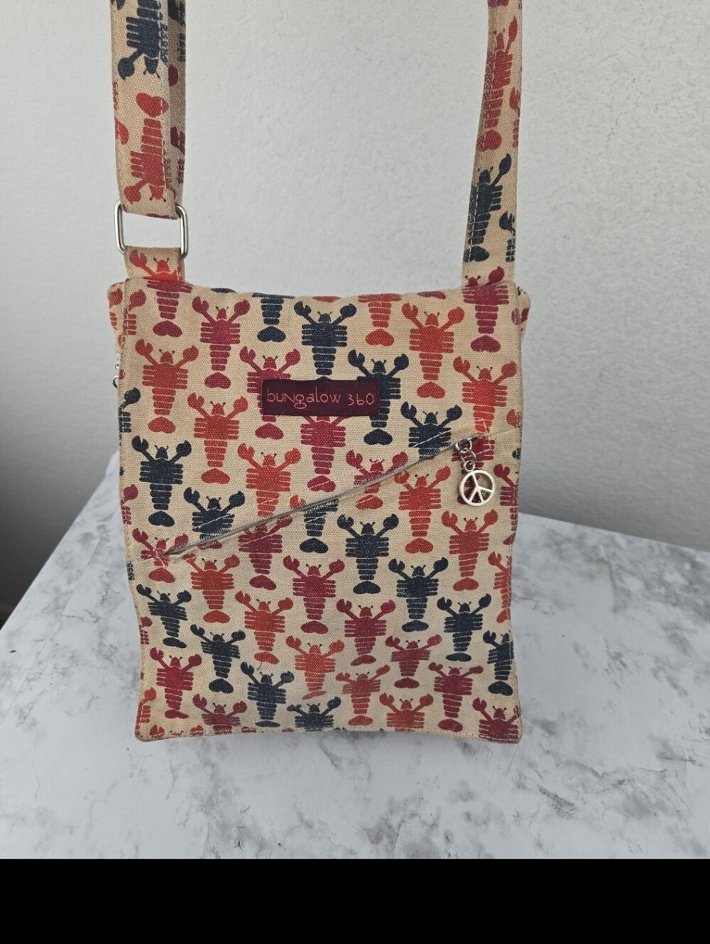 Bungalow 360 Lobster Print Crossbody Bag - Red & Navy on Natural